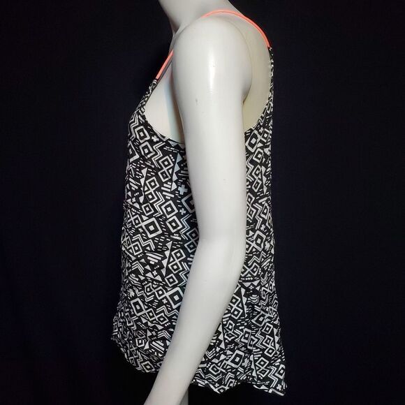No Boundaries Black & White Aztec Tank Top (S) - Picture 3 of 5